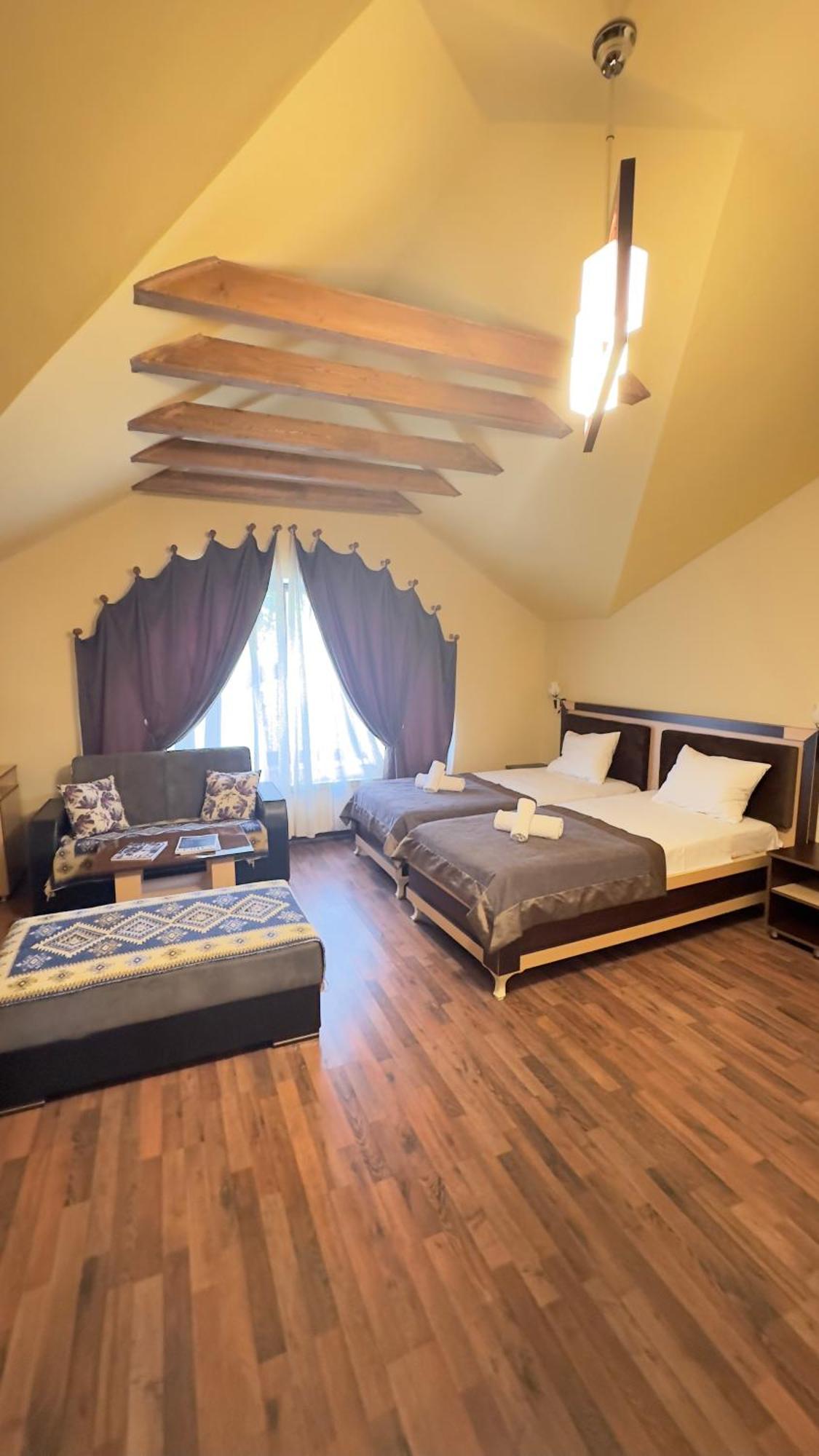 Yaffle Inn Shaki Boutique Hotel เชกี ภายนอก รูปภาพ