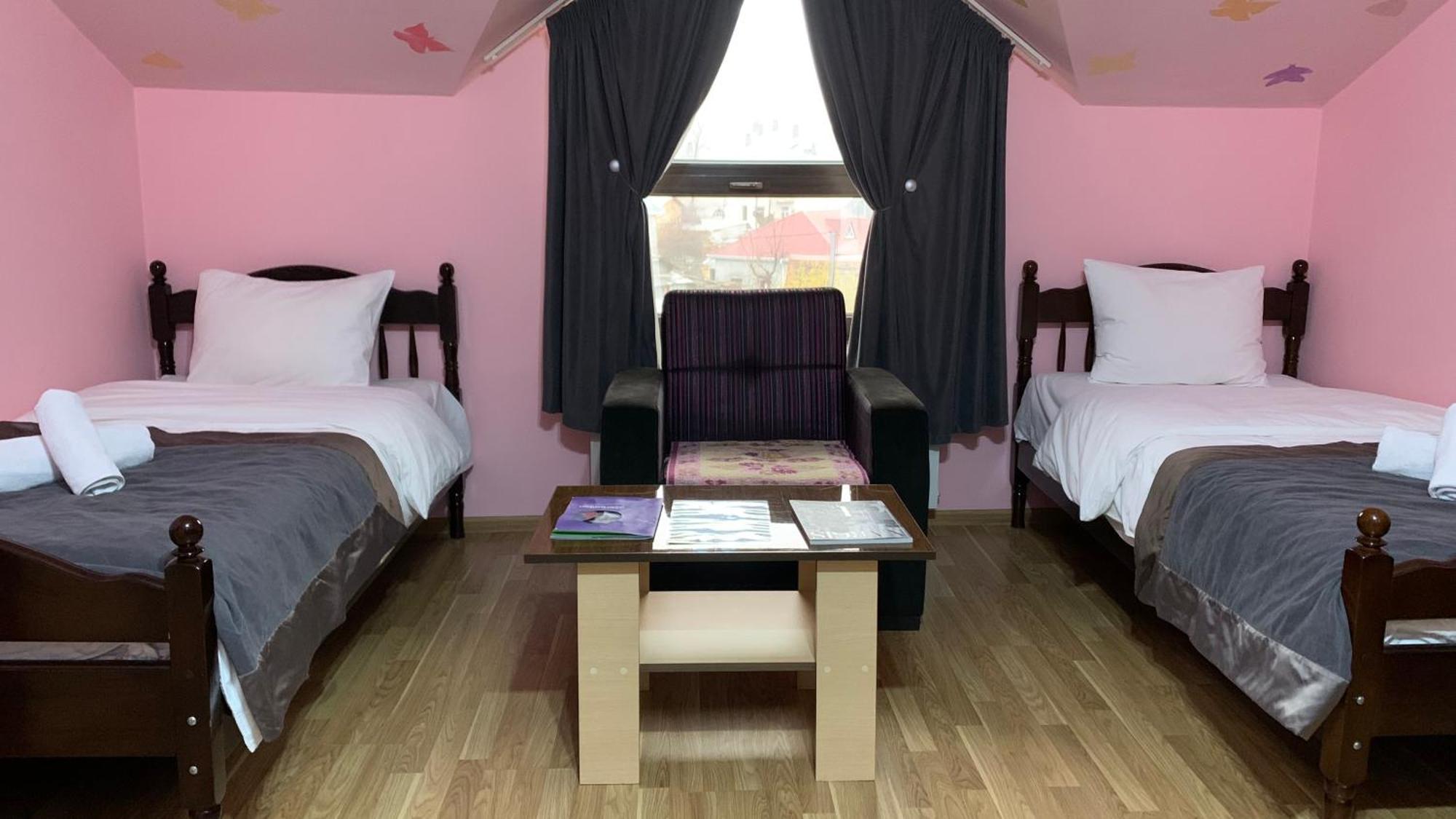 Yaffle Inn Shaki Boutique Hotel เชกี ห้อง รูปภาพ