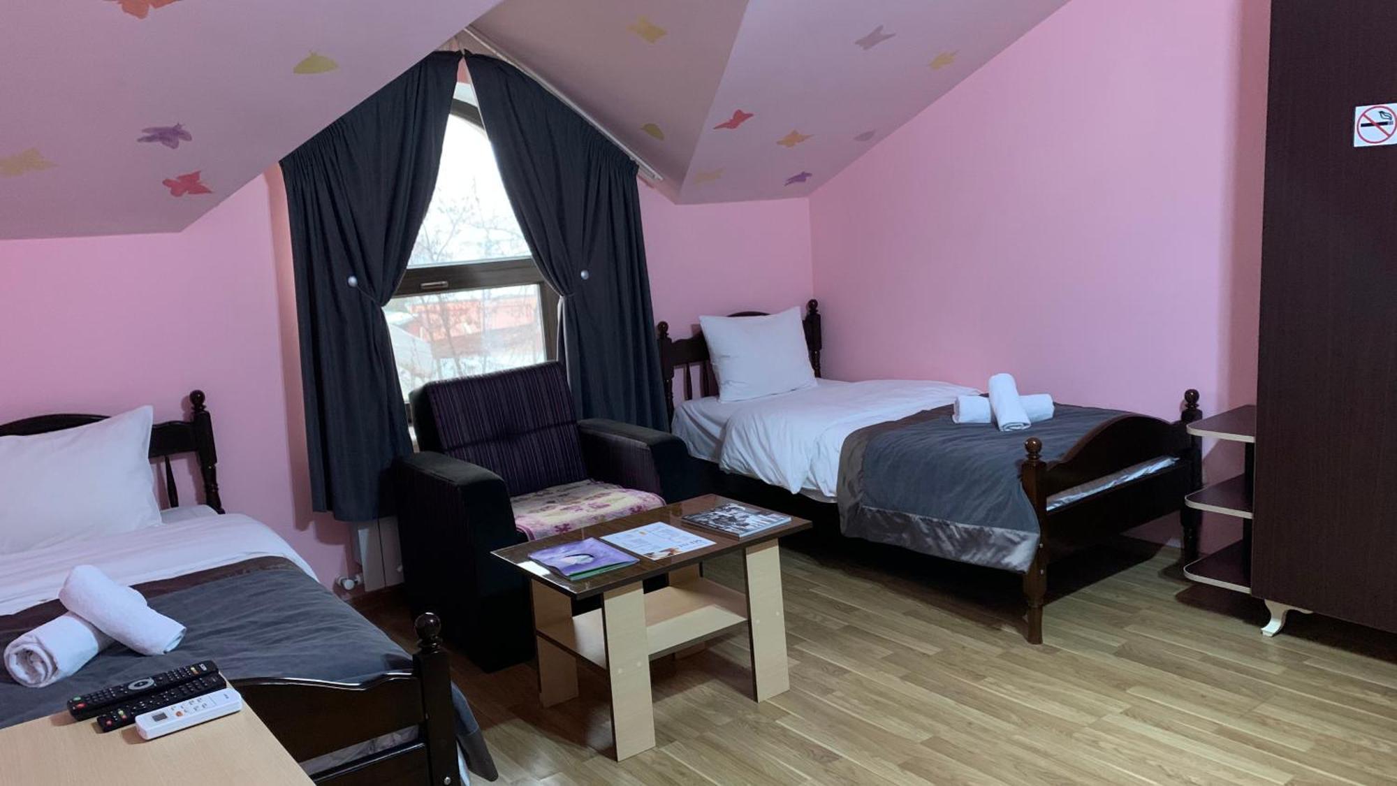 Yaffle Inn Shaki Boutique Hotel เชกี ห้อง รูปภาพ
